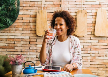 Why Calcium Tablets for Men Are Important After Age 35