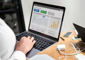 10 Proven Google Ads Strategies That Increase ROI