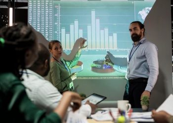 AI and the Everyday Trader: How Smart Tools Are Changing Finance and Business