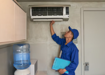 How to Spot Air Conditioner Problems Before They Become Emergencies 