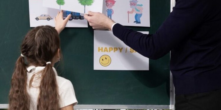 Business strategy support for schools