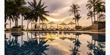 Creative Swimming Pool Lighting Ideas for Stunning Nighttime Ambiance
