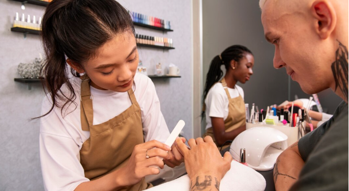 Why Professional Nail Training Is Essential for a Thriving Beauty Career